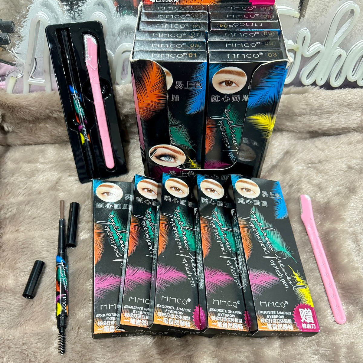 Perfect Brows Kit – Eyebrow Pencil + Razor (Pack of 6)